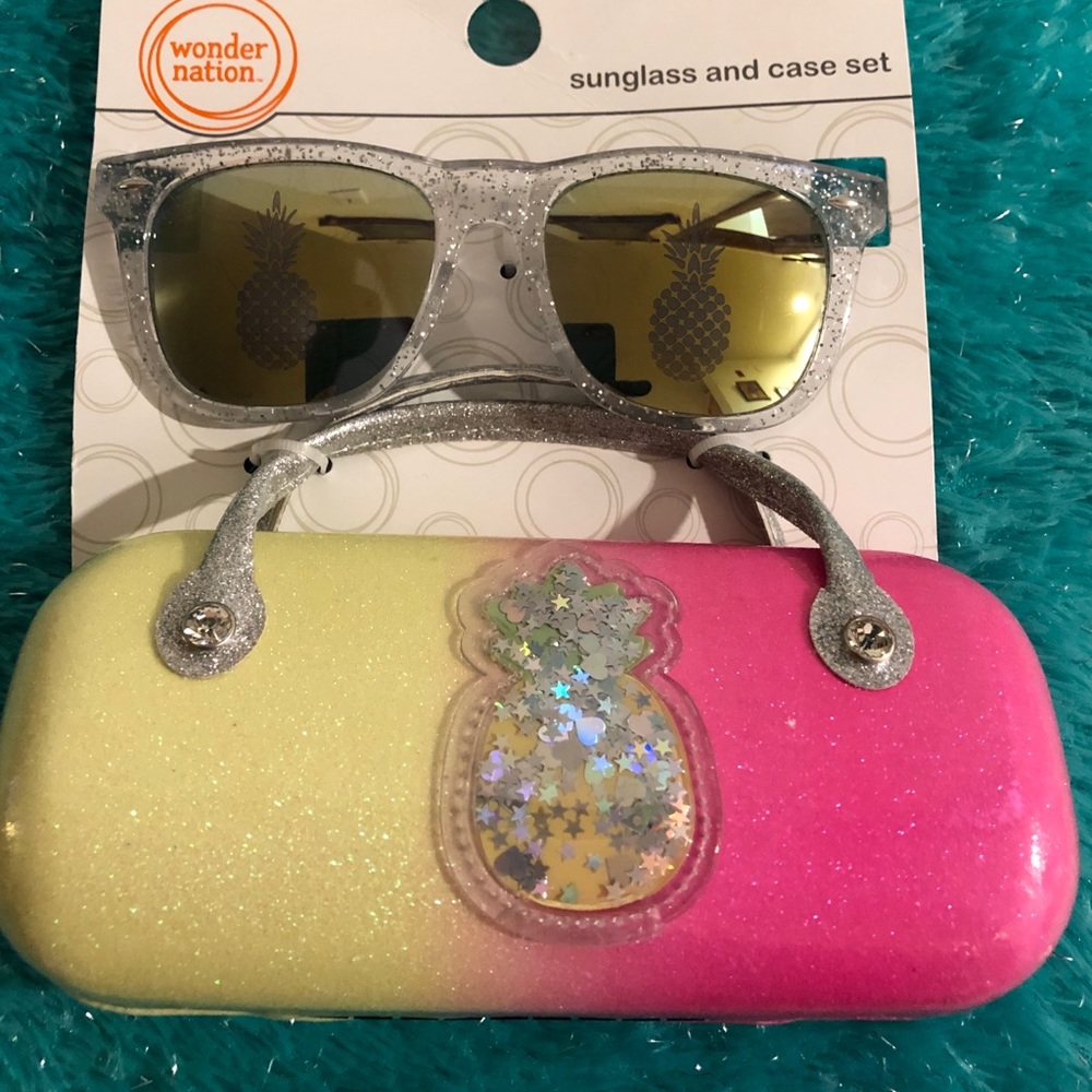 Pineapple sunglasses and cases set. For girls